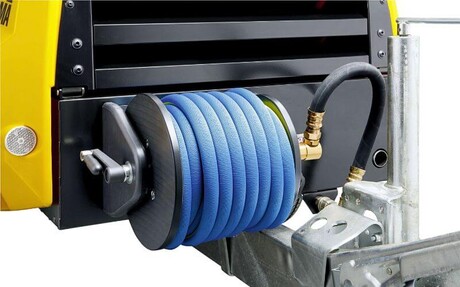 Budowa kompresora spalinowego - zwijacz przewodu